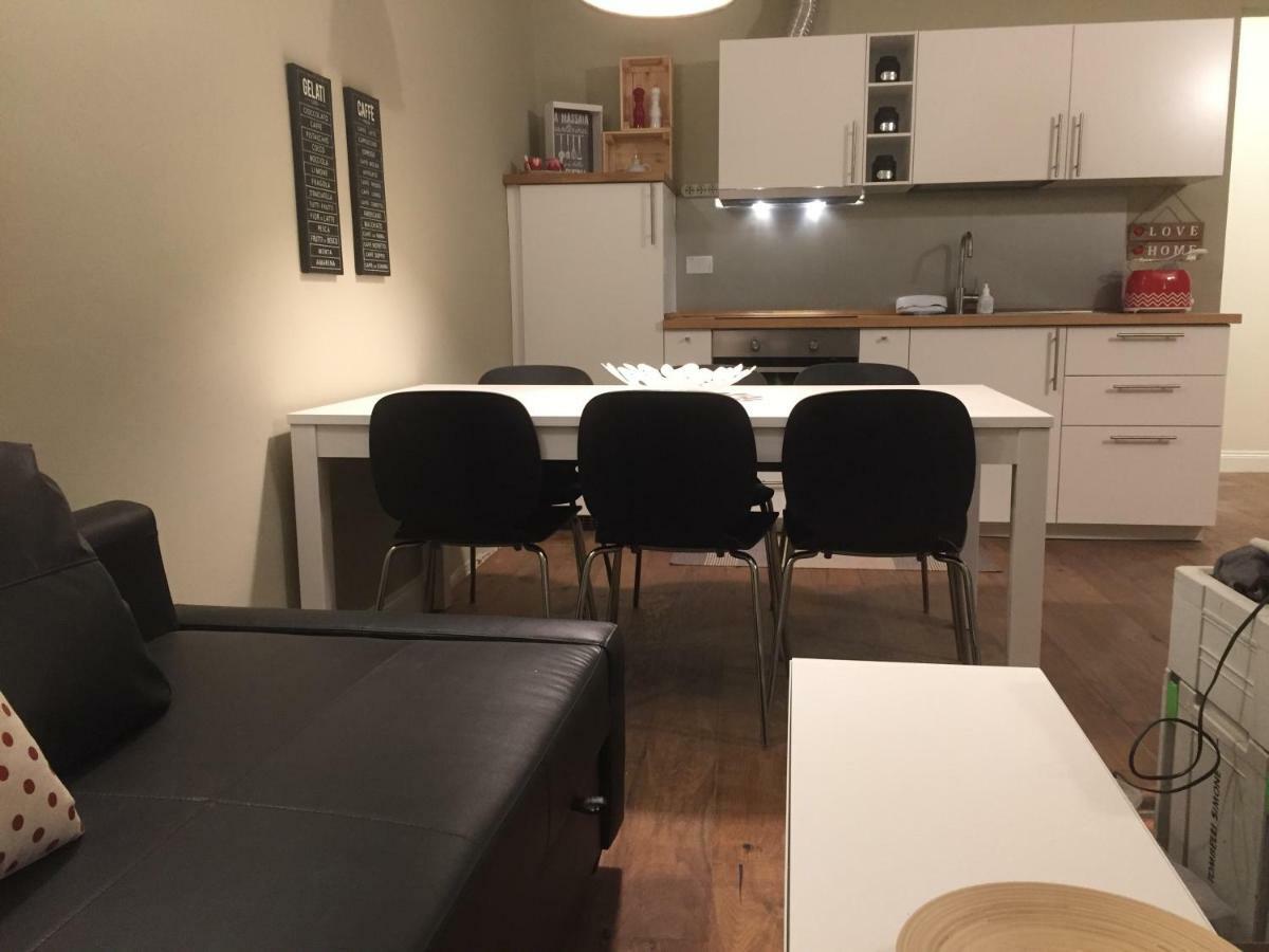 Leon Rosso Flat Apartment ฟลอเรนซ์ ภายนอก รูปภาพ